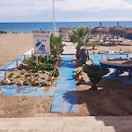 Apartamento Neptune Primera Linea Playa, Torremolinos- La Carihuela Апартаменты