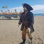 Апартаменты Apartamento Neptune Primera Linea Playa, Torremolinos- La Carihuela Торремолинос