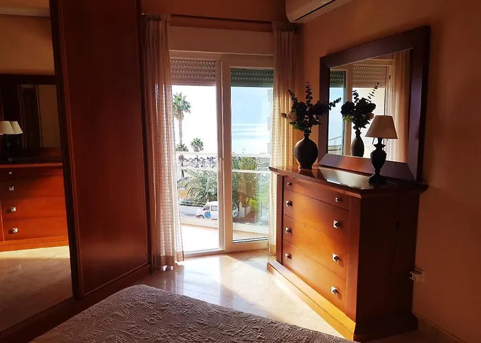Apartamento Neptune Primera Linea Playa, Torremolinos- La Carihuela *