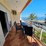 Apartamento Neptune Primera Linea Playa, Torremolinos- La Carihuela * Торремолінос